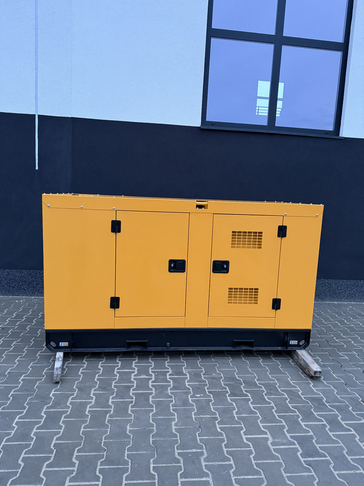 Iveco 100 kVA / 80 kW - Βιομηχανική γεννήτρια: φωτογραφία 2 Iveco 100 kVA / 80 kW - Βιομηχανική γεννήτρια: φωτογραφία 2