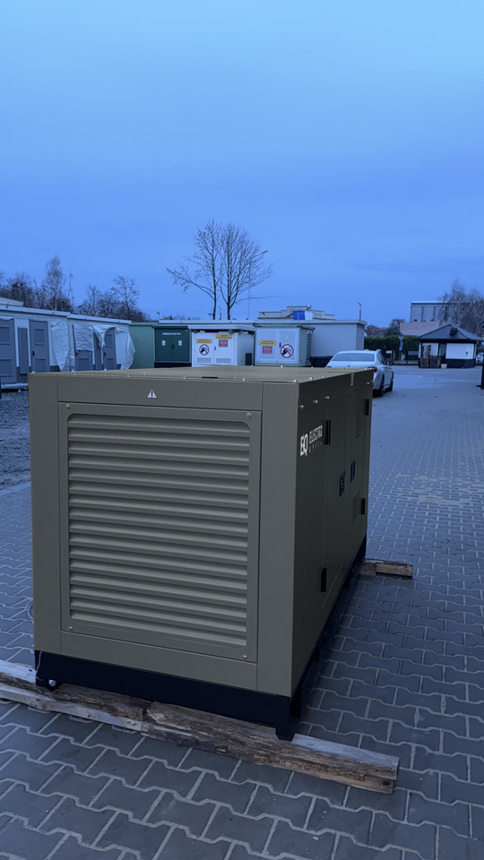 PERKINS 130 kVA / 108 kW - Βιομηχανική γεννήτρια: φωτογραφία 3 PERKINS 130 kVA / 108 kW - Βιομηχανική γεννήτρια: φωτογραφία 3