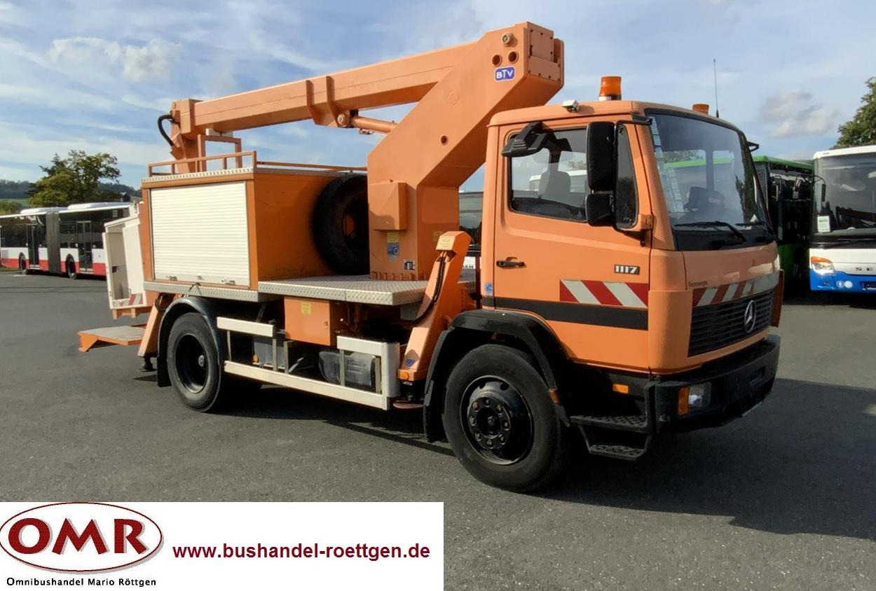 Mercedes-Benz 1117 - Φορτηγό με εναέρια πλατφόρμα: φωτογραφία 1 Mercedes-Benz 1117 - Φορτηγό με εναέρια πλατφόρμα: φωτογραφία 1