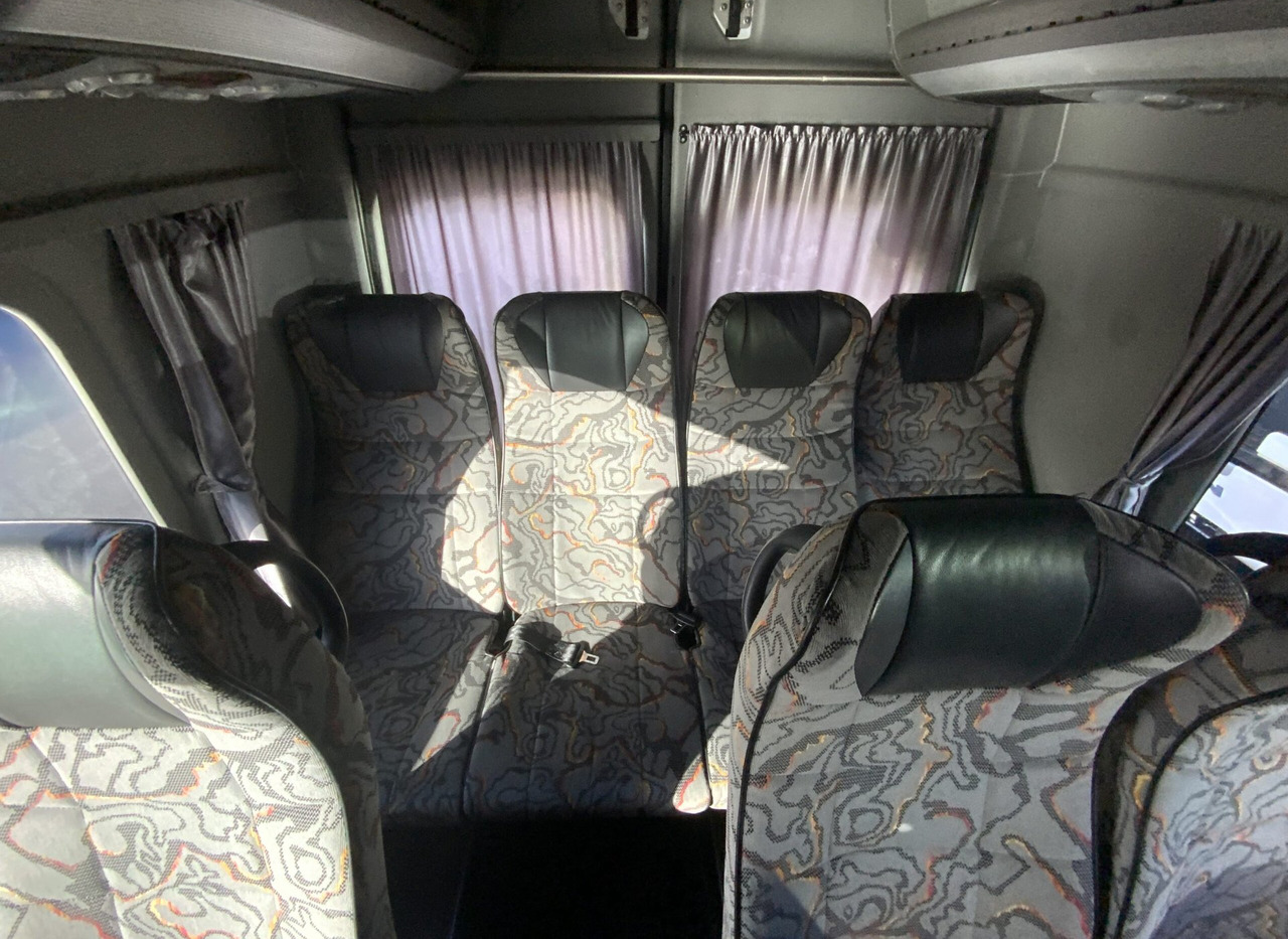 Μικρό λεωφορείο, Επιβατικό βαν Mercedes-Benz 519 CDI Sprinter: φωτογραφία 11