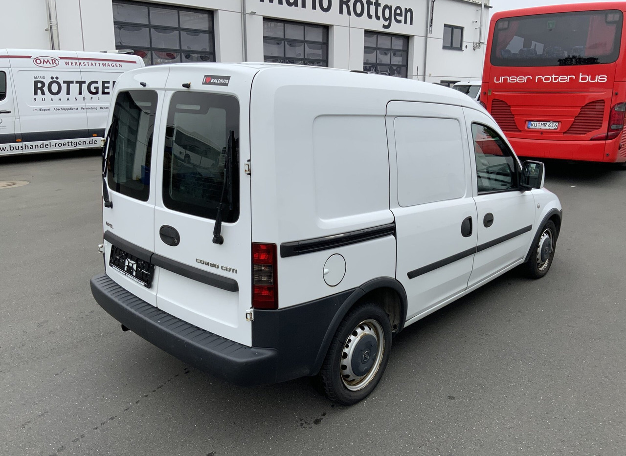 Opel Combo-C-Van - Αυτοκίνητο: φωτογραφία 4 Opel Combo-C-Van - Αυτοκίνητο: φωτογραφία 4