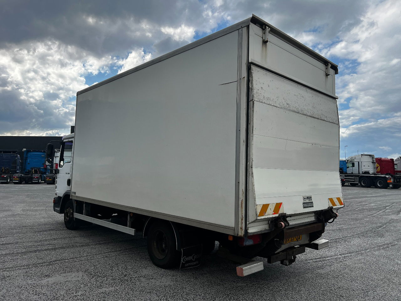 MAN TGL 7.180 Euro 3, Aut - Φορτηγό κόφα: φωτογραφία 4 MAN TGL 7.180 Euro 3, Aut - Φορτηγό κόφα: φωτογραφία 4
