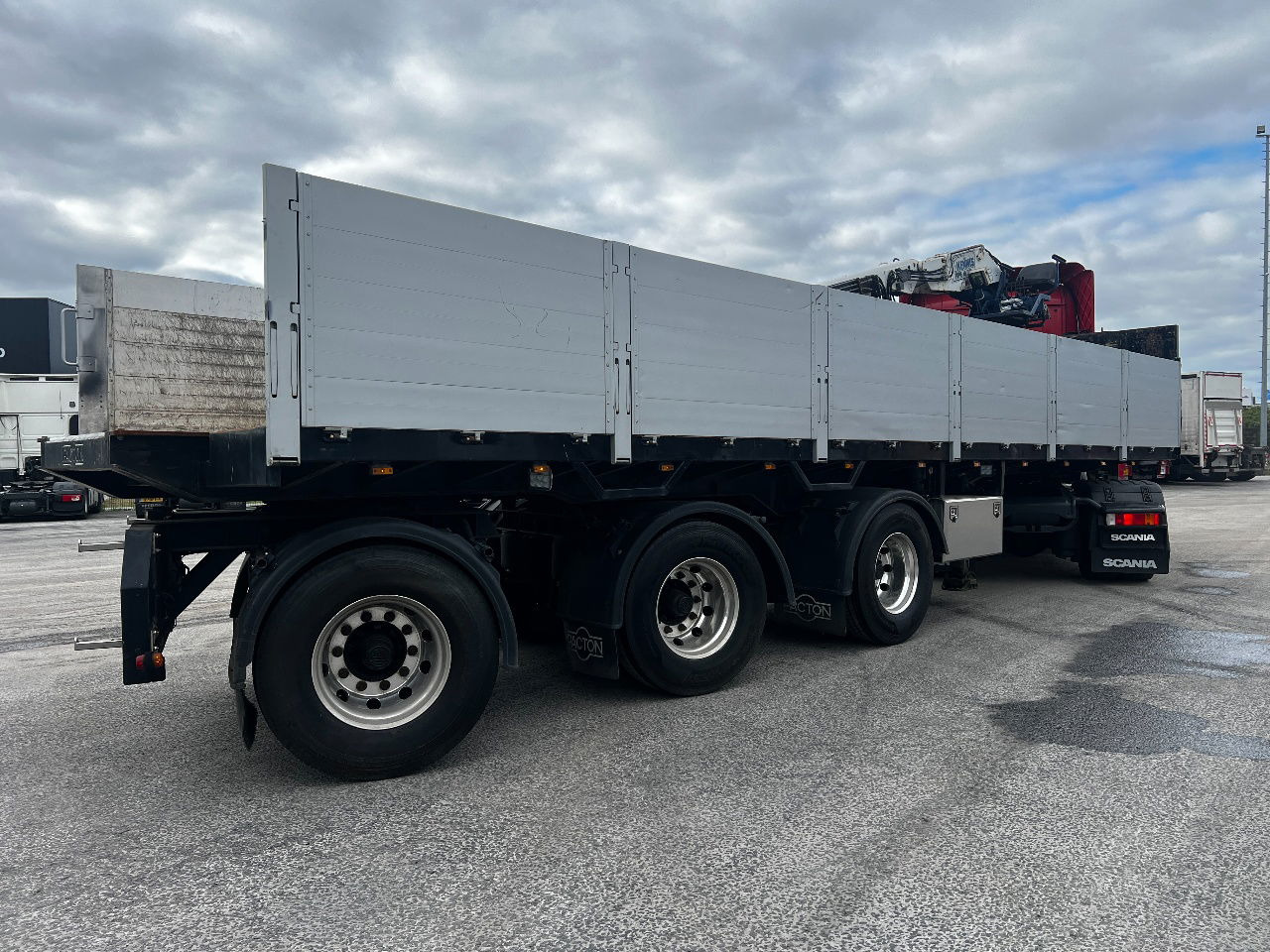 Pacton Stenenoplegger met Kennis 14.000 Kraan, Crane - Επικαθήμενο πλατφόρμα/ Καρότσα: φωτογραφία 4 Pacton Stenenoplegger met Kennis 14.000 Kraan, Crane - Επικαθήμενο πλατφόρμα/ Καρότσα: φωτογραφία 4