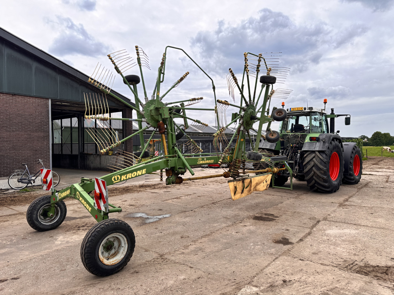 KRONE Swadro 810 - Χορτοσυλλέκτης: φωτογραφία 3 KRONE Swadro 810 - Χορτοσυλλέκτης: φωτογραφία 3