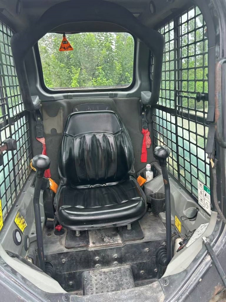 Bobcat S 450 - Φορτωτής πλάγιας ολίσθησης: φωτογραφία 4 Bobcat S 450 - Φορτωτής πλάγιας ολίσθησης: φωτογραφία 4