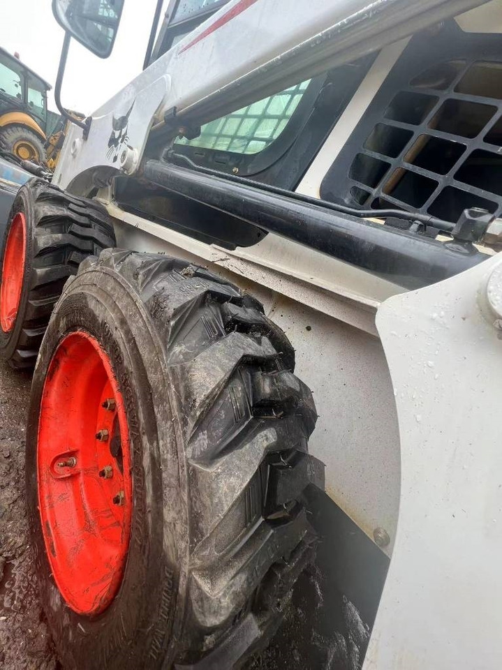 Bobcat S 450 - Φορτωτής πλάγιας ολίσθησης: φωτογραφία 4 Bobcat S 450 - Φορτωτής πλάγιας ολίσθησης: φωτογραφία 4