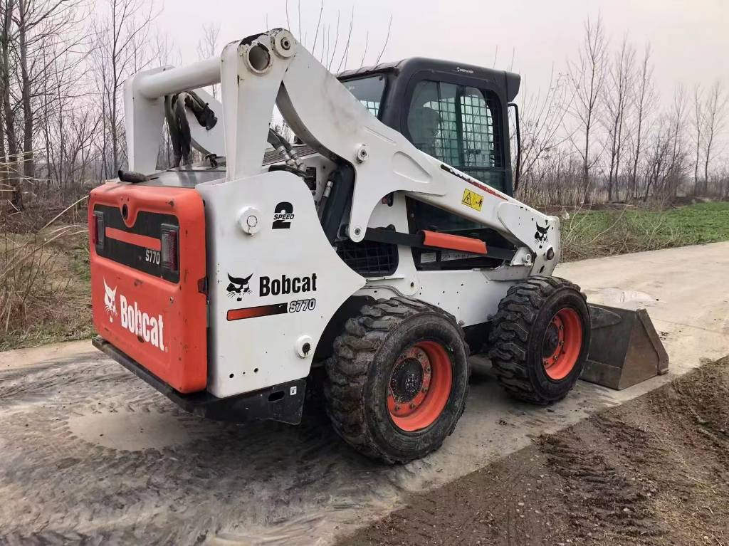 Bobcat S 770 - Φορτωτής πλάγιας ολίσθησης: φωτογραφία 1 Bobcat S 770 - Φορτωτής πλάγιας ολίσθησης: φωτογραφία 1