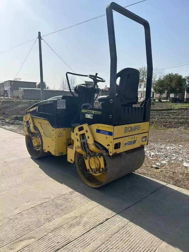 Bomag BW 100 AD - Ασφαλτικός οδοστρωτήρας: φωτογραφία 3 Bomag BW 100 AD - Ασφαλτικός οδοστρωτήρας: φωτογραφία 3