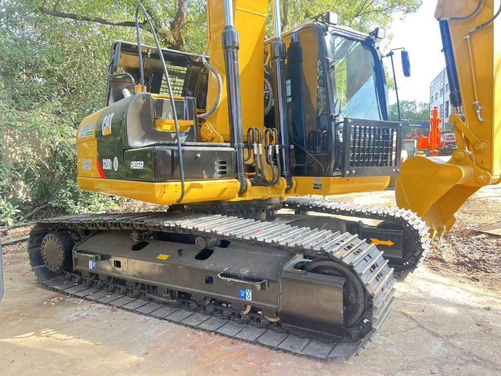 CAT 320 D L - Ερπυστριοφόρος εκσκαφέας: φωτογραφία 2 CAT 320 D L - Ερπυστριοφόρος εκσκαφέας: φωτογραφία 2