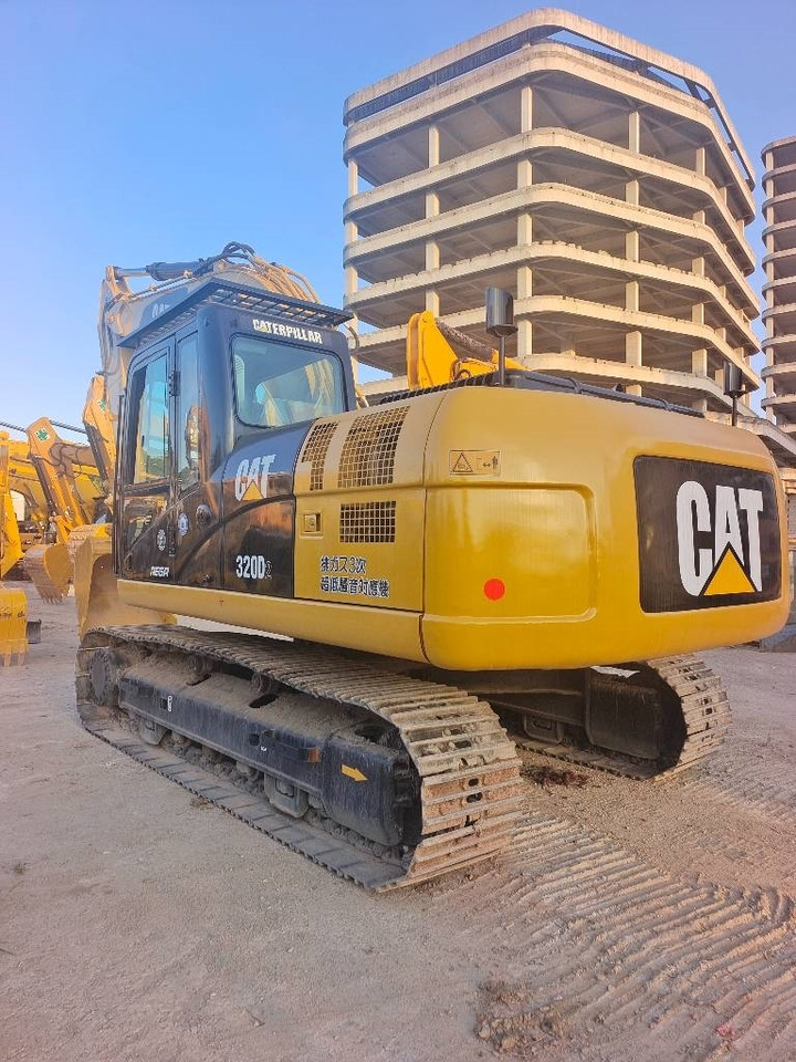 CAT 320 D - Ερπυστριοφόρος εκσκαφέας: φωτογραφία 3 CAT 320 D - Ερπυστριοφόρος εκσκαφέας: φωτογραφία 3