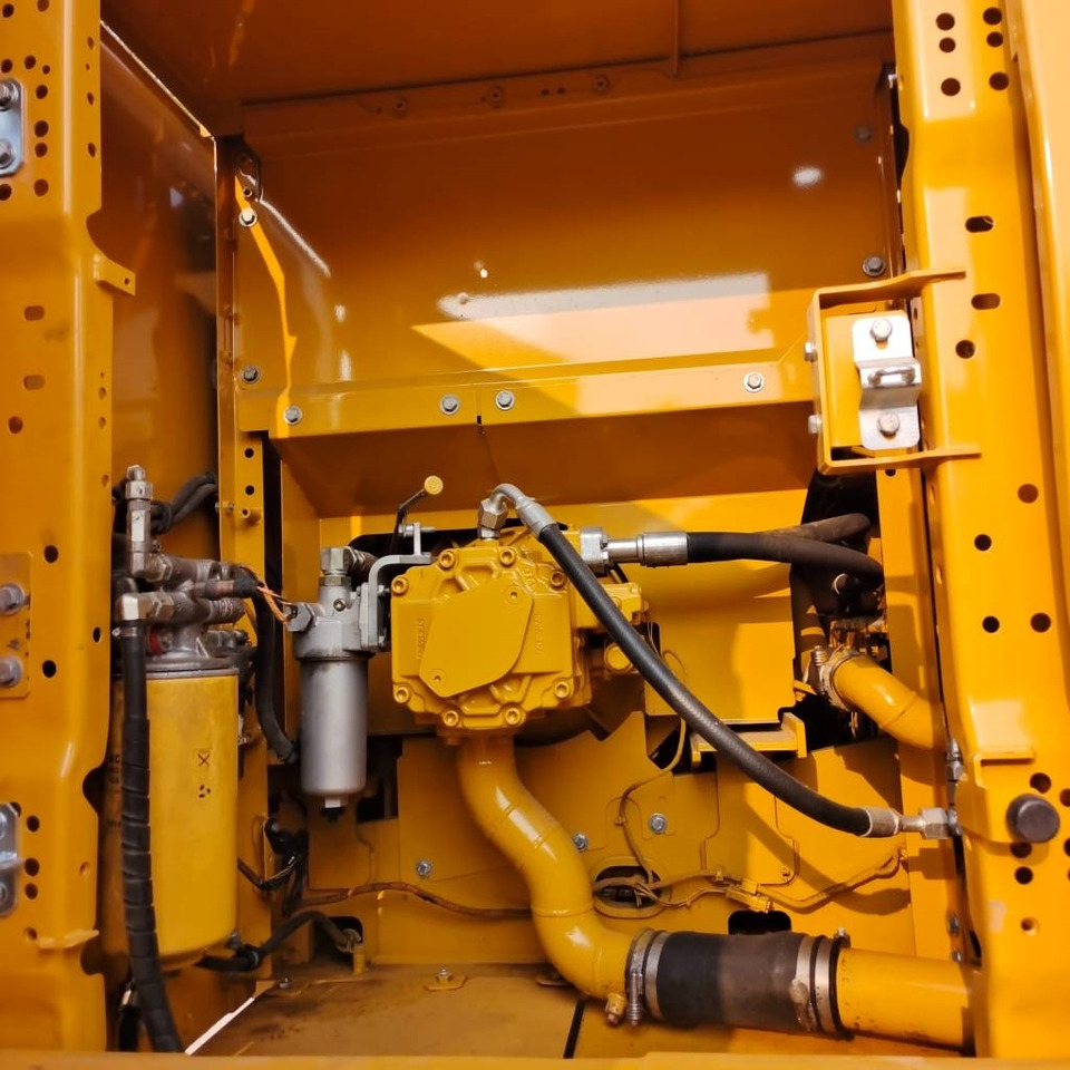 CAT 323 - Ερπυστριοφόρος εκσκαφέας: φωτογραφία 5 CAT 323 - Ερπυστριοφόρος εκσκαφέας: φωτογραφία 5