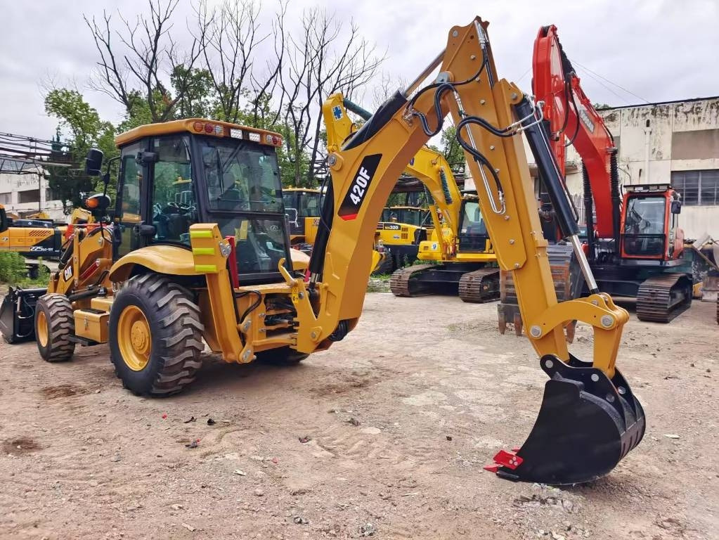 CAT 420 F Brand new machines - Φορτωτής εκσκαφέας: φωτογραφία 1 CAT 420 F Brand new machines - Φορτωτής εκσκαφέας: φωτογραφία 1