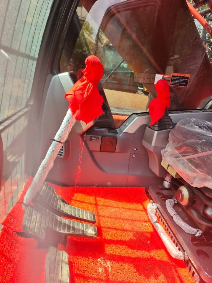 Ερπυστριοφόρος εκσκαφέας Doosan DX 300LC-9C: φωτογραφία 19