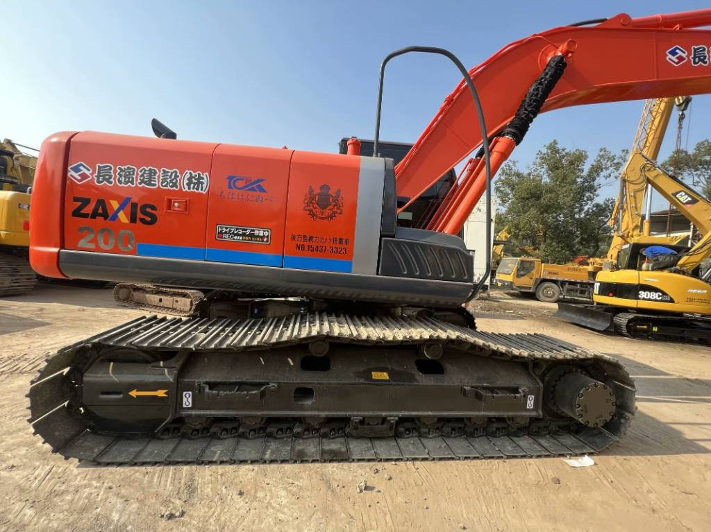 Hitachi ZX 200-3 G - Ερπυστριοφόρος εκσκαφέας: φωτογραφία 4 Hitachi ZX 200-3 G - Ερπυστριοφόρος εκσκαφέας: φωτογραφία 4