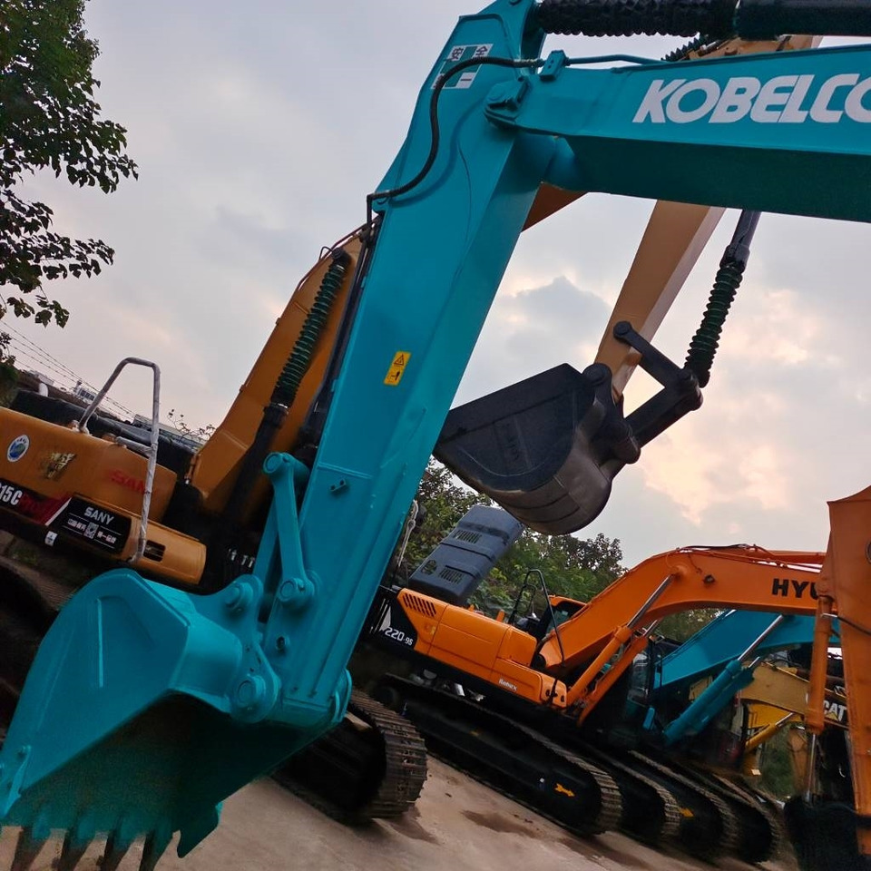 Kobelco SK 200 - Ερπυστριοφόρος εκσκαφέας: φωτογραφία 5 Kobelco SK 200 - Ερπυστριοφόρος εκσκαφέας: φωτογραφία 5