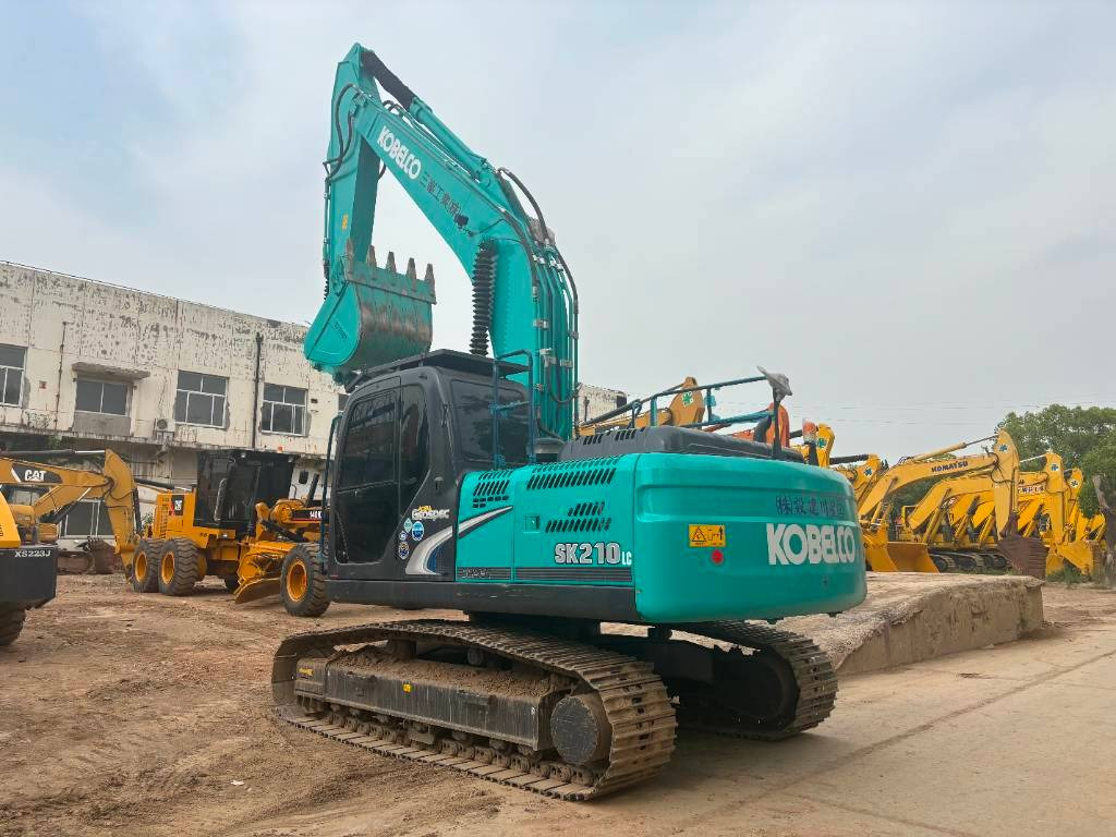 Ερπυστριοφόρος εκσκαφέας Kobelco SK 210: φωτογραφία 16