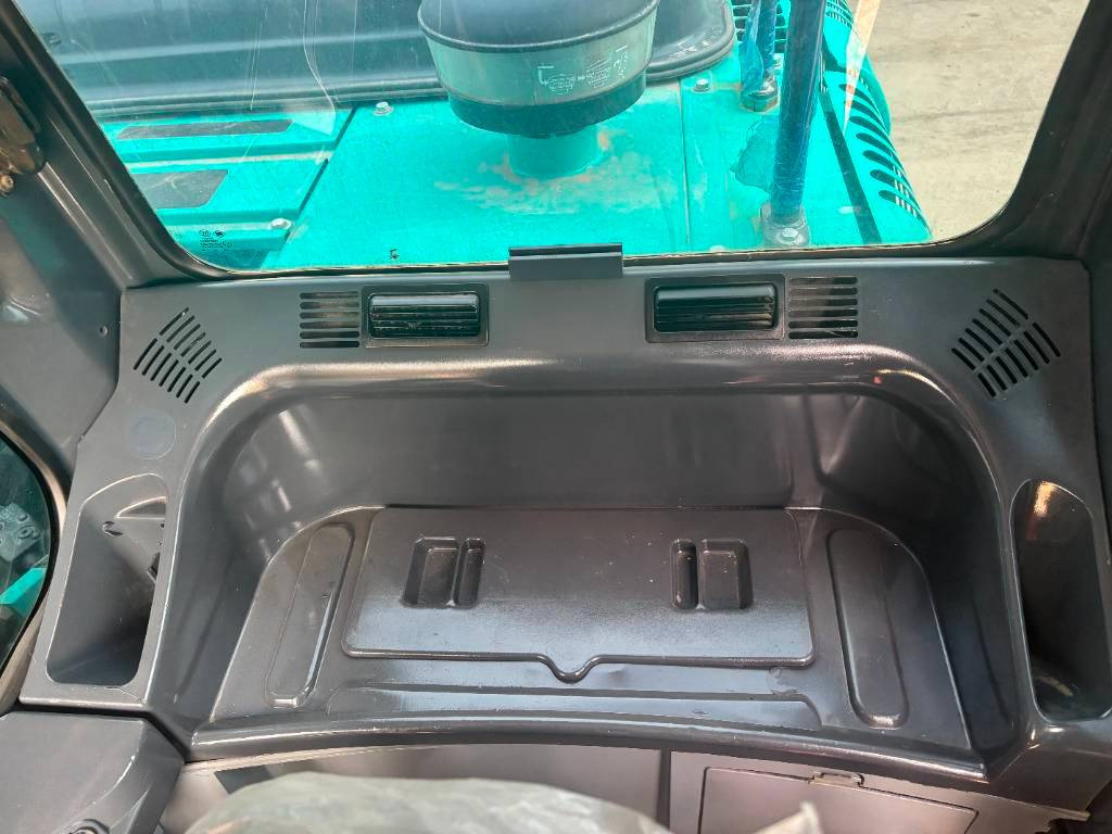 Ερπυστριοφόρος εκσκαφέας Kobelco SK 210: φωτογραφία 6