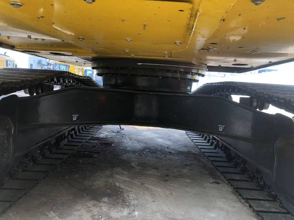 Komatsu PC 220-8 - Ερπυστριοφόρος εκσκαφέας: φωτογραφία 5 Komatsu PC 220-8 - Ερπυστριοφόρος εκσκαφέας: φωτογραφία 5