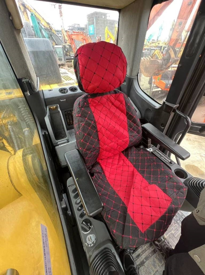 Komatsu PC 400 - Ερπυστριοφόρος εκσκαφέας: φωτογραφία 3 Komatsu PC 400 - Ερπυστριοφόρος εκσκαφέας: φωτογραφία 3
