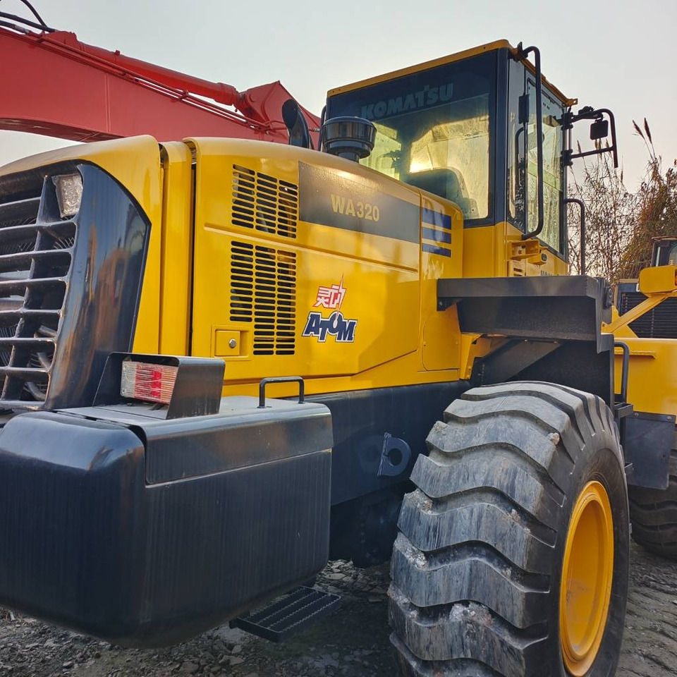 Komatsu WA 320-5 - Ελαστιχοφόρος φορτωτής: φωτογραφία 1 Komatsu WA 320-5 - Ελαστιχοφόρος φορτωτής: φωτογραφία 1