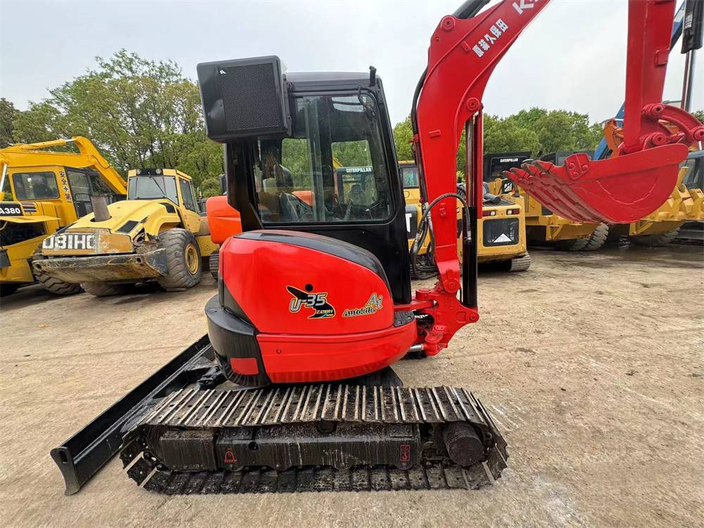 Kubota U 35-3 - Μίνι εκσκαφέας: φωτογραφία 5 Kubota U 35-3 - Μίνι εκσκαφέας: φωτογραφία 5