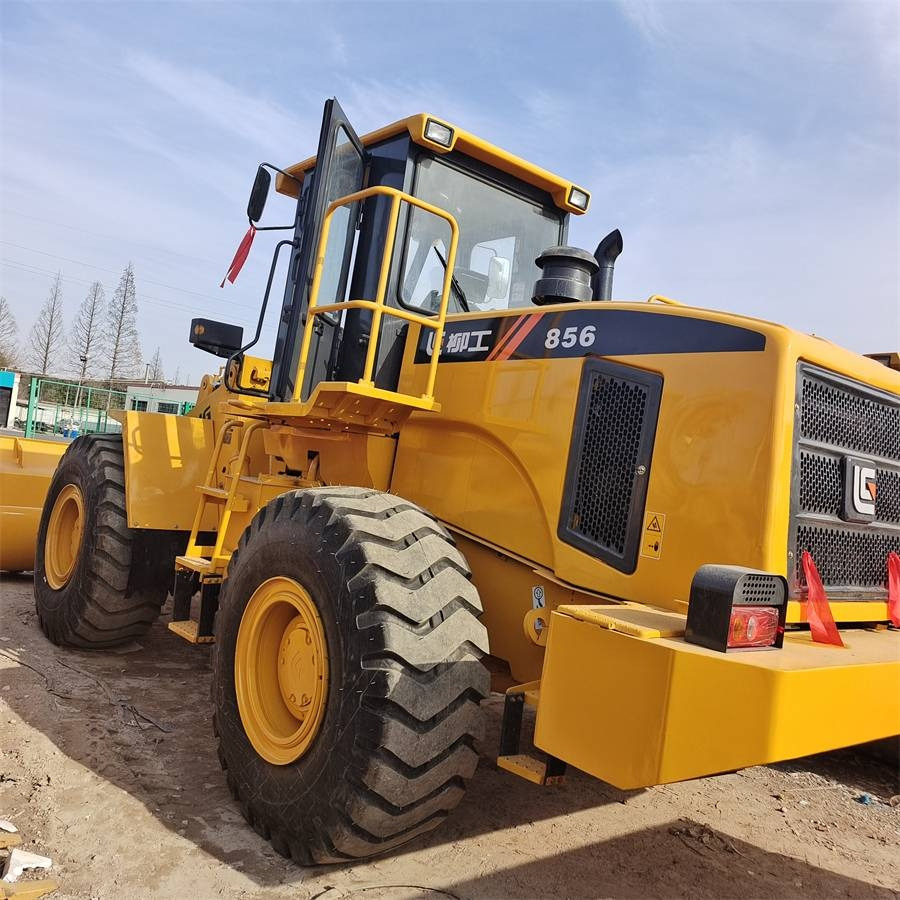 Ελαστιχοφόρος φορτωτής LiuGong 856: φωτογραφία 1