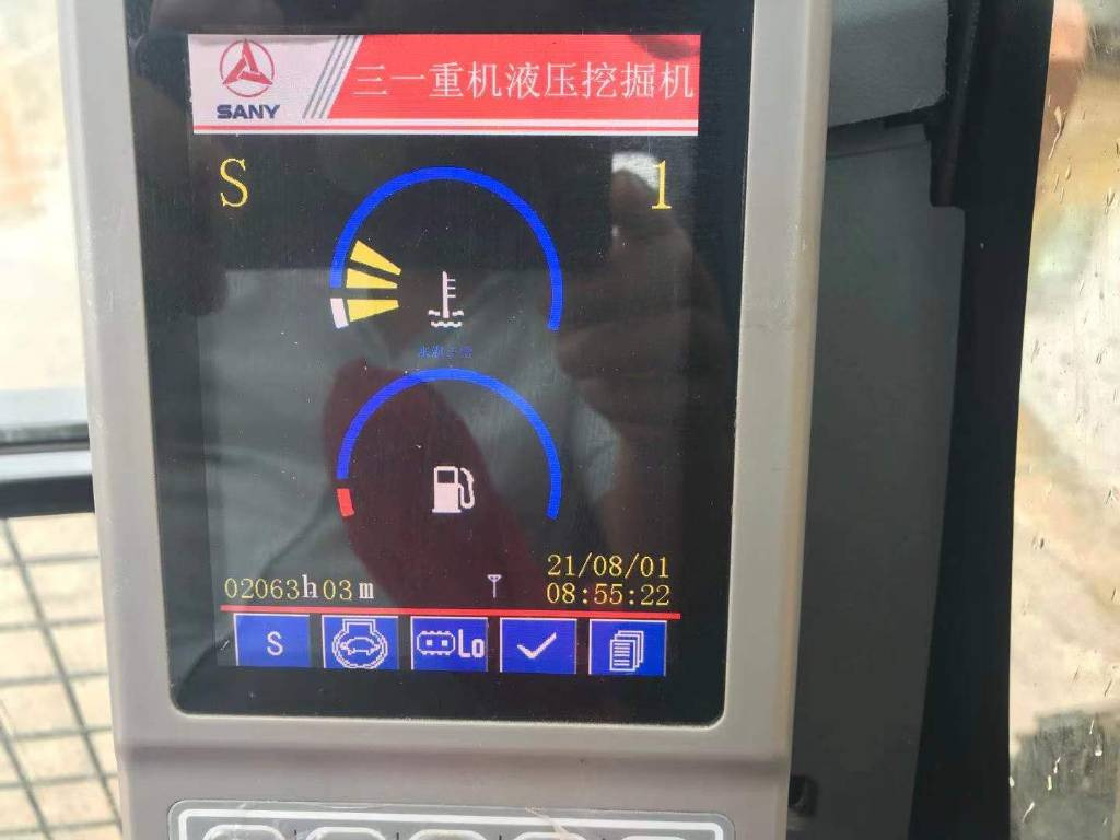 Ερπυστριοφόρος εκσκαφέας Sany SY 135 C: φωτογραφία 9
