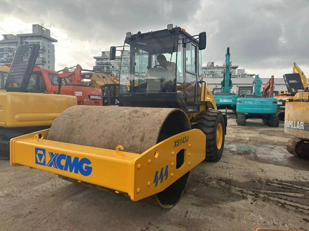 XCMG XS 143 - Οδοστρωτήρες: φωτογραφία 2 XCMG XS 143 - Οδοστρωτήρες: φωτογραφία 2