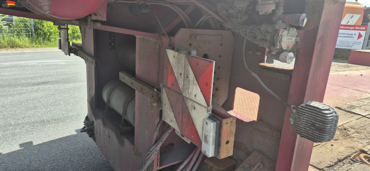 Επικαθήμενο με χαμηλό δάπεδο για τη μεταφορά βαρέως εξοπλισμού Goldhofer STZ-TBL3-33/80 Tiefbett mit Rampen Lenkung mit FB: φωτογραφία 7