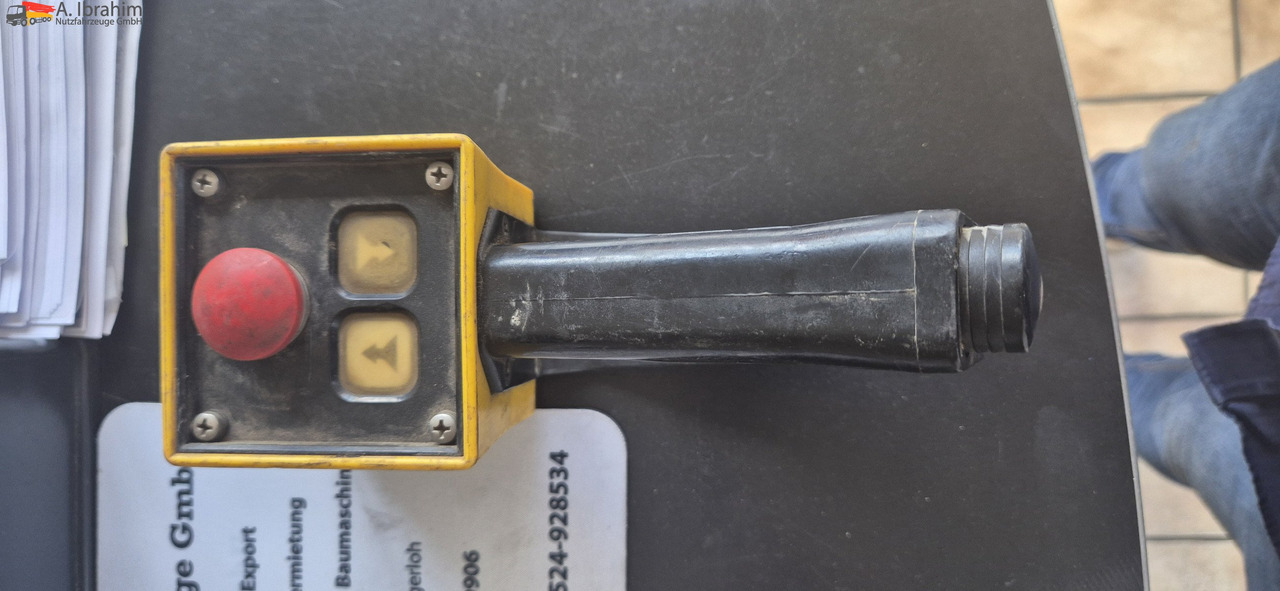 Επικαθήμενο με χαμηλό δάπεδο για τη μεταφορά βαρέως εξοπλισμού Goldhofer STZ-TBL3-33/80 Tiefbett mit Rampen Lenkung mit FB: φωτογραφία 13