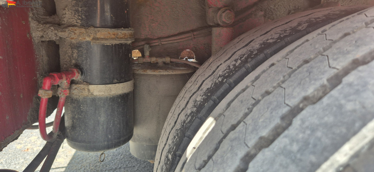 Goldhofer STZ-TBL3-33/80 Tiefbett mit Rampen Lenkung mit FB - Επικαθήμενο με χαμηλό δάπεδο: φωτογραφία 2 Goldhofer STZ-TBL3-33/80 Tiefbett mit Rampen Lenkung mit FB - Επικαθήμενο με χαμηλό δάπεδο: φωτογραφία 2