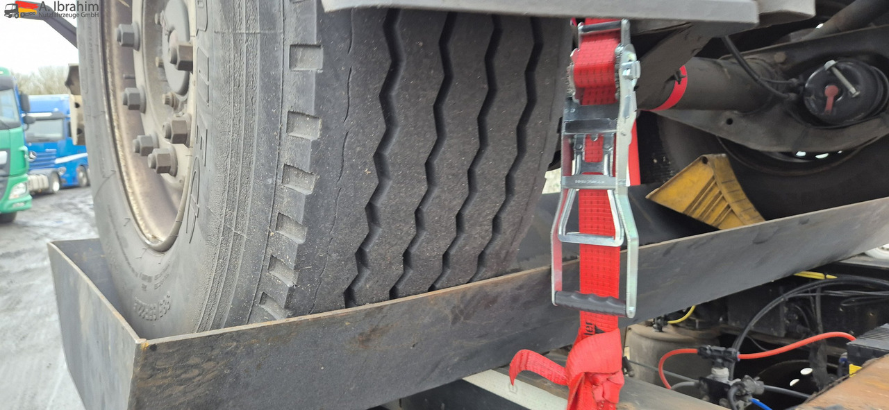 Krone AZ 3x vorhanden SAF Achsen, fertig gestapelt - Ρυμούλκα μεταφοράς εμπορευματοκιβωτίων/ Κινητό αμάξωμα: φωτογραφία 3 Krone AZ 3x vorhanden SAF Achsen, fertig gestapelt - Ρυμούλκα μεταφοράς εμπορευματοκιβωτίων/ Κινητό αμάξωμα: φωτογραφία 3