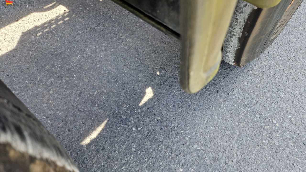 Krone SD Containerchassis 2x 20, 30, 40 ft deutscher Auflieger, ausziehbar - Επικαθήμενο μεταφοράς εμπορευματοκιβωτίων/ Κινητό αμάξωμα: φωτογραφία 3 Krone SD Containerchassis 2x 20, 30, 40 ft deutscher Auflieger, ausziehbar - Επικαθήμενο μεταφοράς εμπορευματοκιβωτίων/ Κινητό αμάξωμα: φωτογραφία 3