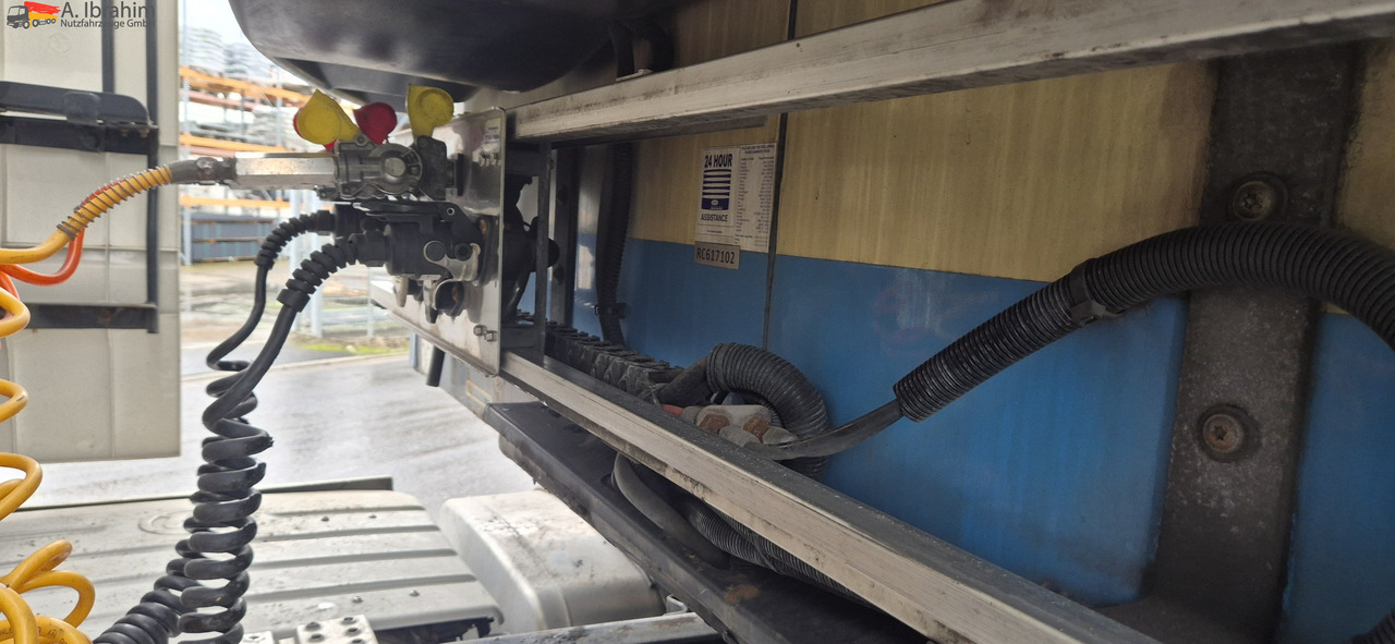 Krone SDR27 Carrier Vector 1950 -30°C | Lift-Achse | Scheibenbremse - Επικαθήμενο ψυγείο: φωτογραφία 2 Krone SDR27 Carrier Vector 1950 -30°C | Lift-Achse | Scheibenbremse - Επικαθήμενο ψυγείο: φωτογραφία 2