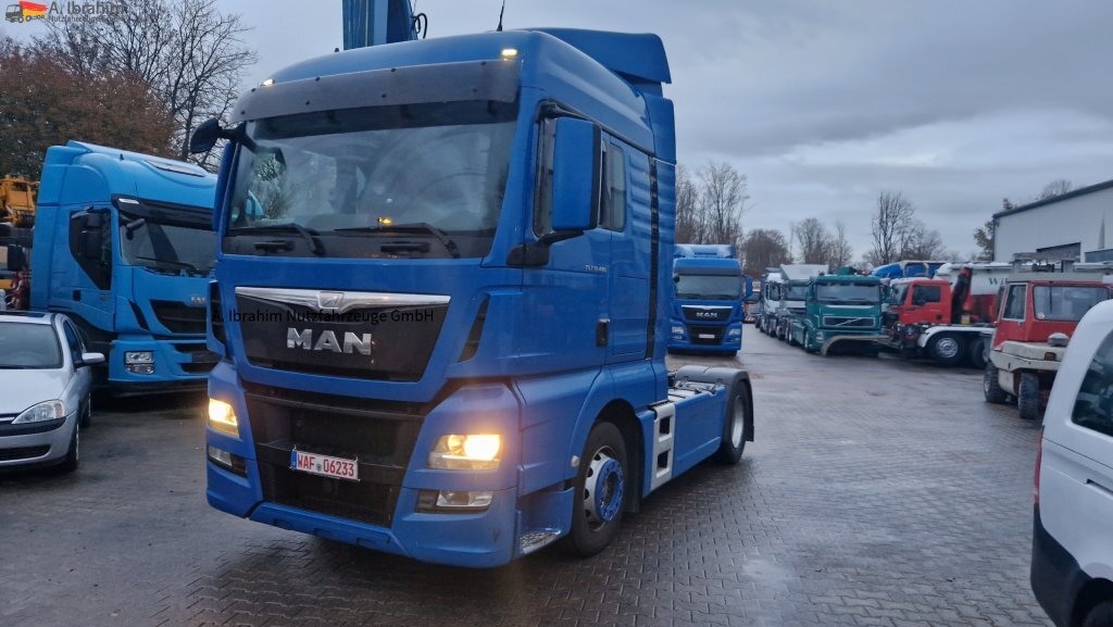 MAN 18.480 TGX XLX Retarder 2x Tank deutsches Fahrzeug - Τράκτορας: φωτογραφία 1 MAN 18.480 TGX XLX Retarder 2x Tank deutsches Fahrzeug - Τράκτορας: φωτογραφία 1