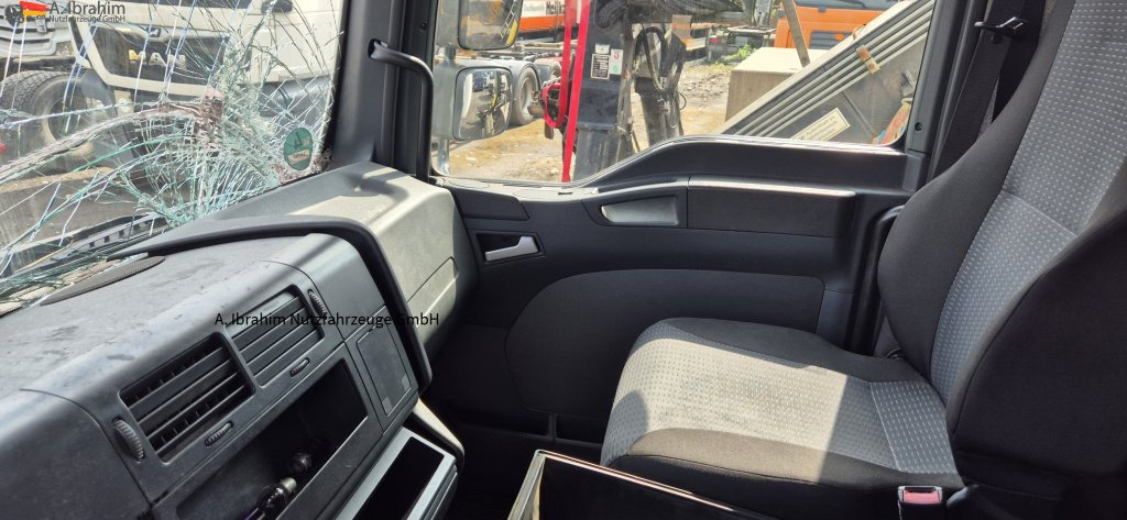 MAN TGL 8.150 4X2 BL Unfallschaden bedingt fahrbereit, Motor ok - Ελαφρύ επαγγελματικό: φωτογραφία 2 MAN TGL 8.150 4X2 BL Unfallschaden bedingt fahrbereit, Motor ok - Ελαφρύ επαγγελματικό: φωτογραφία 2