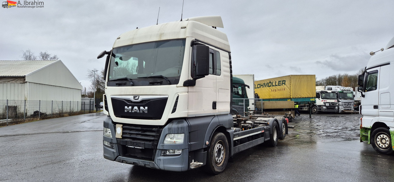 MAN TGX 26.460 Vario-Rahmen deutsches Fahrzeug. ohne Wechselbrücke - Φορτηγό μουσαμάς: φωτογραφία 1 MAN TGX 26.460 Vario-Rahmen deutsches Fahrzeug. ohne Wechselbrücke - Φορτηγό μουσαμάς: φωτογραφία 1