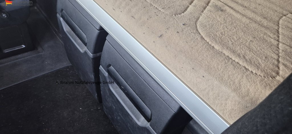 Mercedes-Benz 1845 Retarder Klima, Kühlschrank deutsches Fahrzeug - Τράκτορας: φωτογραφία 4 Mercedes-Benz 1845 Retarder Klima, Kühlschrank deutsches Fahrzeug - Τράκτορας: φωτογραφία 4