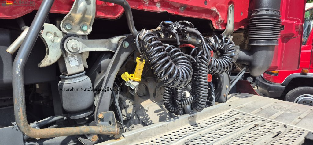 Mercedes-Benz 1845 Retarder Klima, Kühlschrank deutsches Fahrzeug - Τράκτορας: φωτογραφία 5 Mercedes-Benz 1845 Retarder Klima, Kühlschrank deutsches Fahrzeug - Τράκτορας: φωτογραφία 5