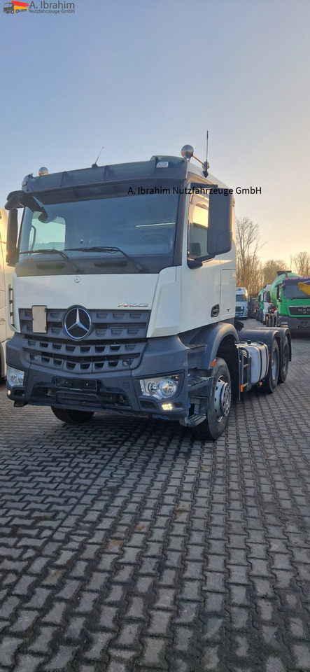 Mercedes-Benz 2643 6x4, Blatt Luft, scheckheft Mercedes - Τράκτορας: φωτογραφία 1 Mercedes-Benz 2643 6x4, Blatt Luft, scheckheft Mercedes - Τράκτορας: φωτογραφία 1