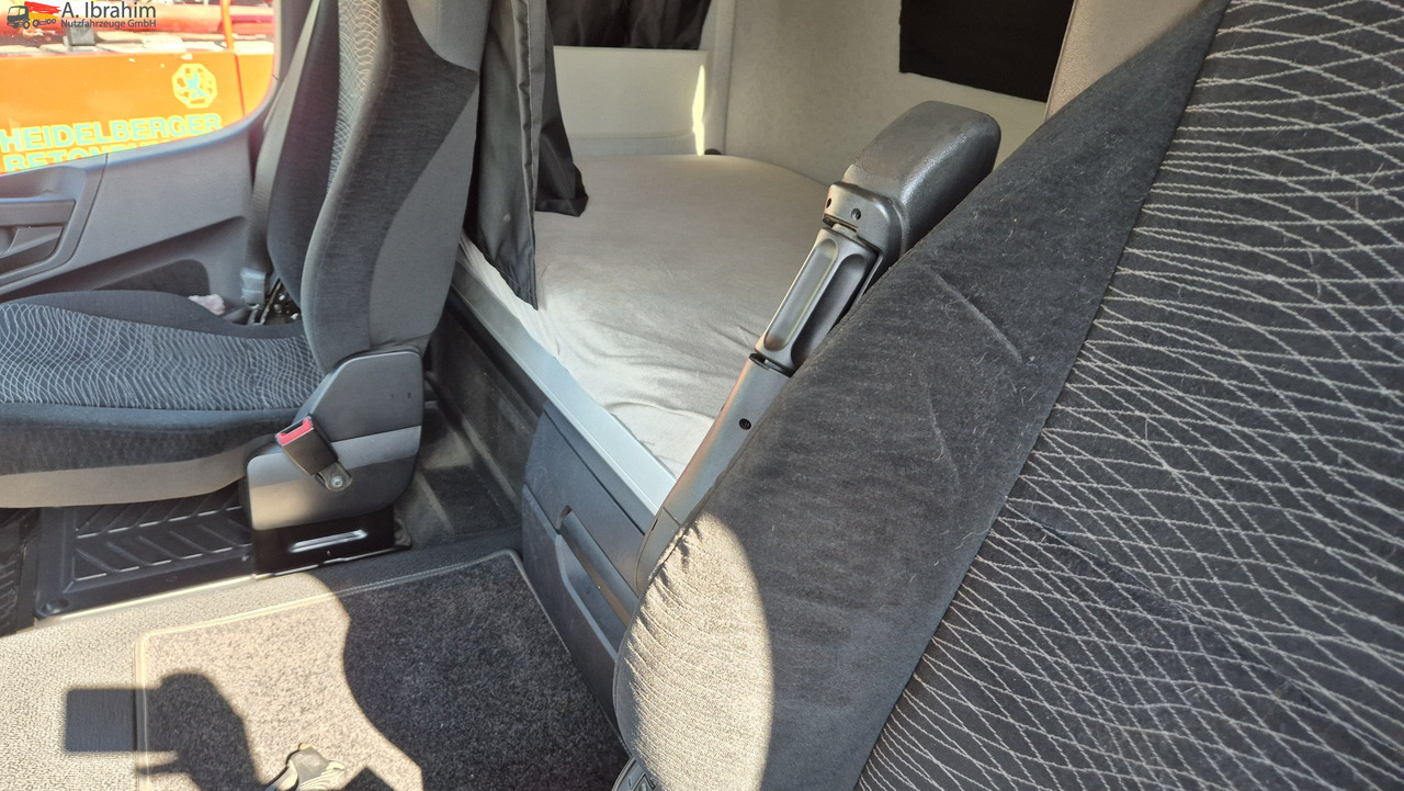 Mercedes-Benz DB 1840 H 4x4 Hydrodrive - Τράκτορας: φωτογραφία 5 Mercedes-Benz DB 1840 H 4x4 Hydrodrive - Τράκτορας: φωτογραφία 5