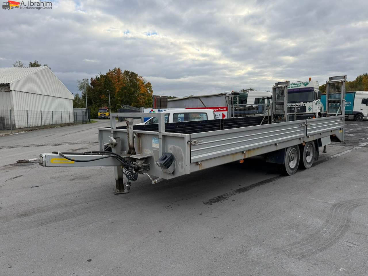 Obermaier TUE110 SDAH Tieflader | | Trommelbremse | Rampen | 7.2 Plattform | Stützfuß vorne - Ρυμούλκα με χαμηλό δάπεδο: φωτογραφία 1 Obermaier TUE110 SDAH Tieflader | | Trommelbremse | Rampen | 7.2 Plattform | Stützfuß vorne - Ρυμούλκα με χαμηλό δάπεδο: φωτογραφία 1