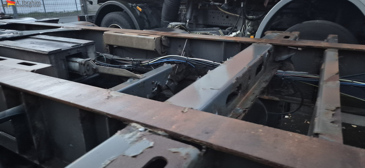 Schmitz SCF24 2x20,30,40,45 ft Multichassis, ausziehbar - Επικαθήμενο μεταφοράς εμπορευματοκιβωτίων/ Κινητό αμάξωμα: φωτογραφία 3 Schmitz SCF24 2x20,30,40,45 ft Multichassis, ausziehbar - Επικαθήμενο μεταφοράς εμπορευματοκιβωτίων/ Κινητό αμάξωμα: φωτογραφία 3