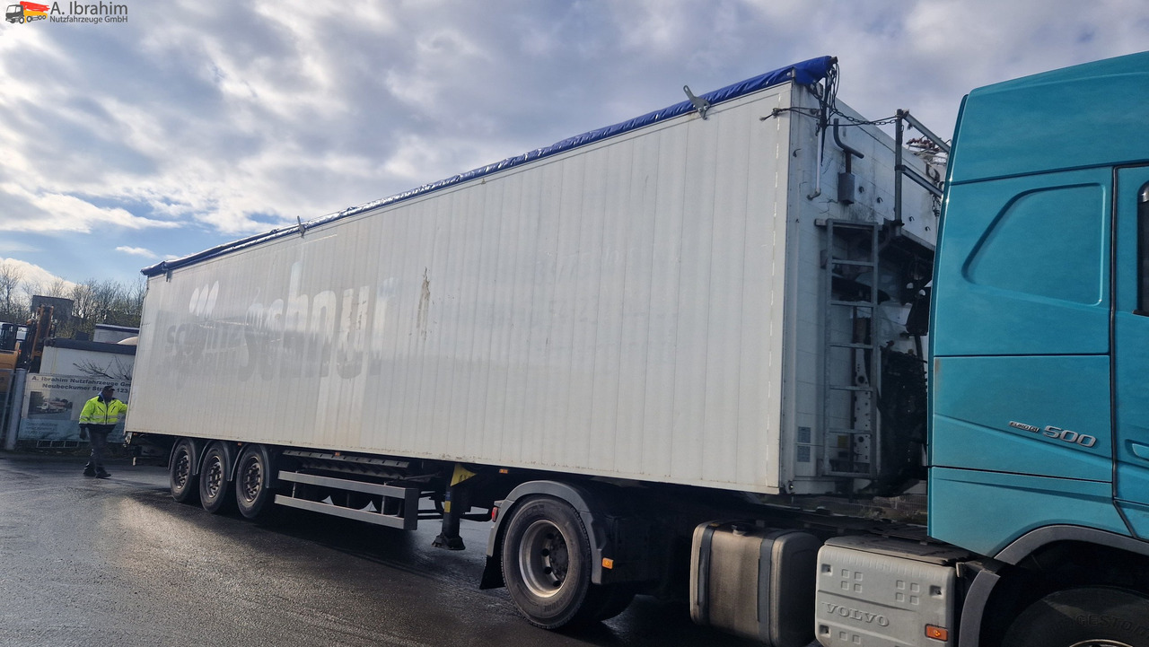 Schmitz SW 24 Schubboden, Liftachse,Ersatzradhalterung Kabelfernbedienung, Trichter - Επικαθήμενο μεταφορική βουτσάς: φωτογραφία 1 Schmitz SW 24 Schubboden, Liftachse,Ersatzradhalterung Kabelfernbedienung, Trichter - Επικαθήμενο μεταφορική βουτσάς: φωτογραφία 1