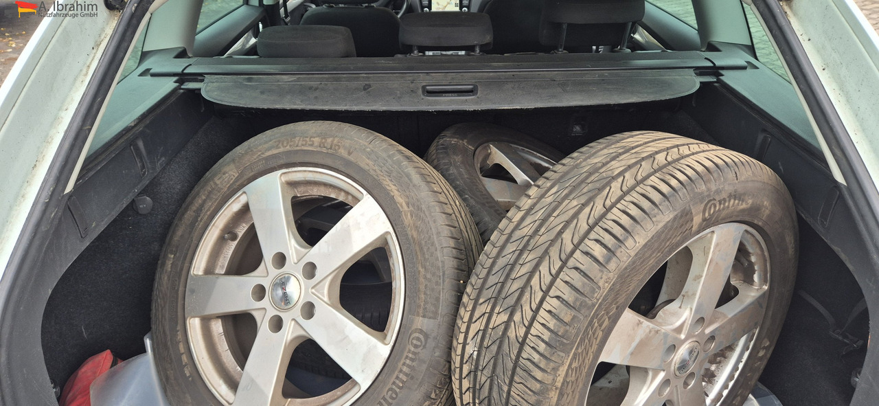 Skoda Octavia 2.0 TDI | 8-fach bereift - Αυτοκίνητο: φωτογραφία 5 Skoda Octavia 2.0 TDI | 8-fach bereift - Αυτοκίνητο: φωτογραφία 5