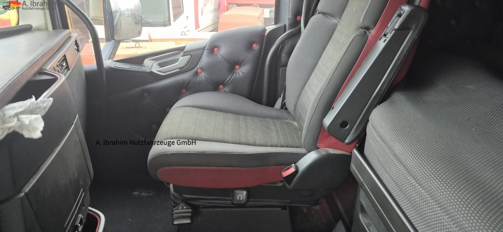 Volvo FH 460 Vollspoiler, Topzustand - Τράκτορας: φωτογραφία 2 Volvo FH 460 Vollspoiler, Topzustand - Τράκτορας: φωτογραφία 2