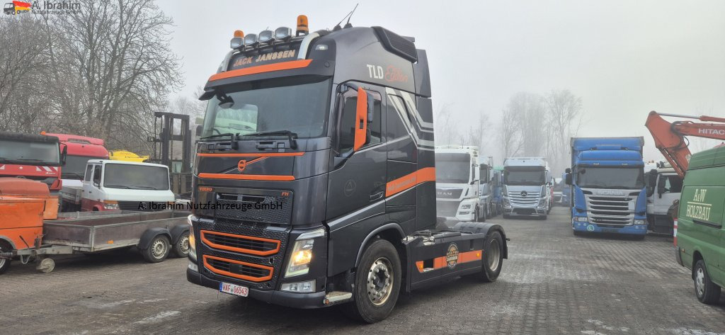 Volvo FH 460 Vollspoiler, Topzustand - Τράκτορας: φωτογραφία 1 Volvo FH 460 Vollspoiler, Topzustand - Τράκτορας: φωτογραφία 1