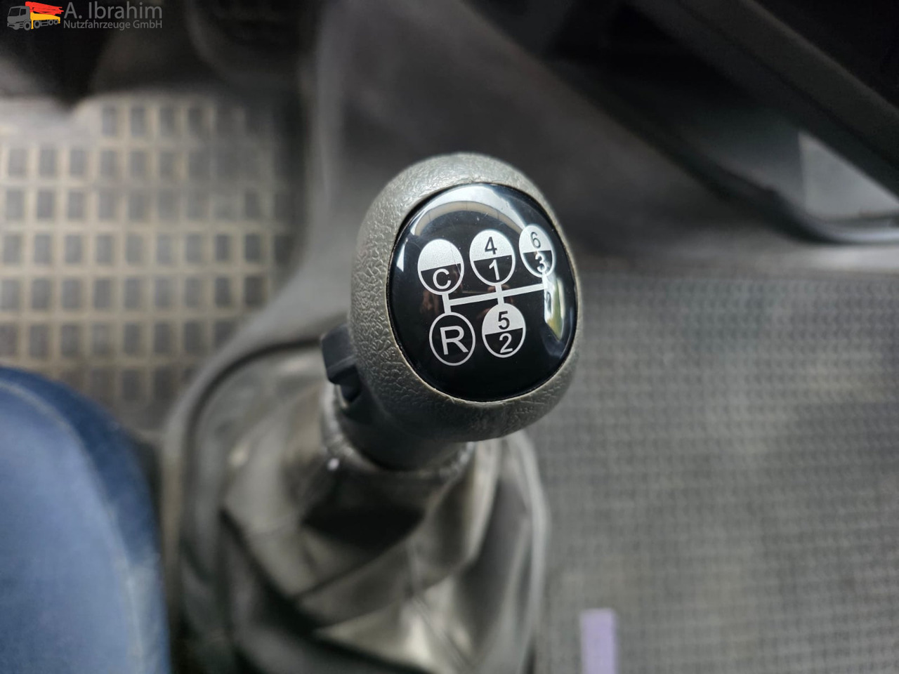 Volvo FH 520 | 6x4 | Schaltgetriebe | Blatt Blatt Klima | Trommelbremse | 3 Pedals - Τράκτορας: φωτογραφία 2 Volvo FH 520 | 6x4 | Schaltgetriebe | Blatt Blatt Klima | Trommelbremse | 3 Pedals - Τράκτορας: φωτογραφία 2