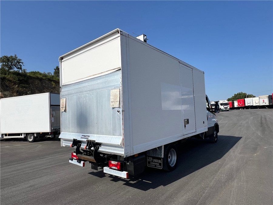 Iveco 35C16H - Φορτηγό κόφα: φωτογραφία 4 Iveco 35C16H - Φορτηγό κόφα: φωτογραφία 4