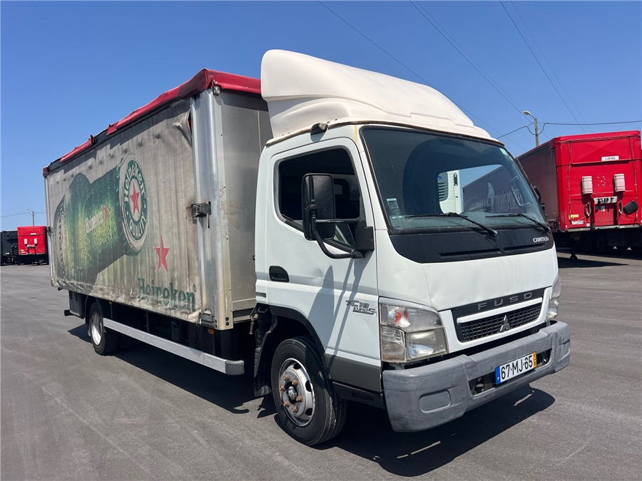 Mitsubishi 7C18 - Φορτηγό μουσαμάς: φωτογραφία 3 Mitsubishi 7C18 - Φορτηγό μουσαμάς: φωτογραφία 3